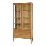 Buková vitrína KW439 Retro – masiv buk – 95/195/40cm (š/v/h)