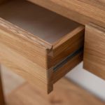 Dubový odkládací stolek se zásuvkami OakWood nr.23 – 90/78/33 cm (š/v/h)