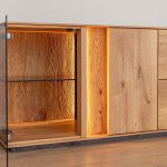 Dubový prosklený TV stolek / TV komoda ESSENCE nr.08 – 165/60/43 ( š/v/h)