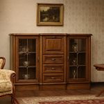 Dubová komoda s barem DB18 History – 183/116/50cm (š/v/h)