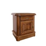 Dubový noční stolek DB27 History – 52/60/40cm (š/v/h)